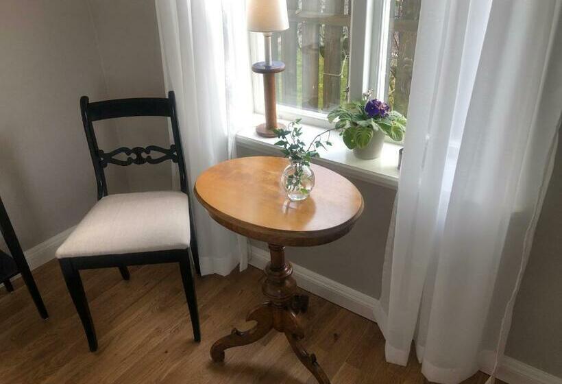 Номер Стандарт, ångbåten   New Buildt Double Rooms In The Center Of Gränna With Separate Entrance