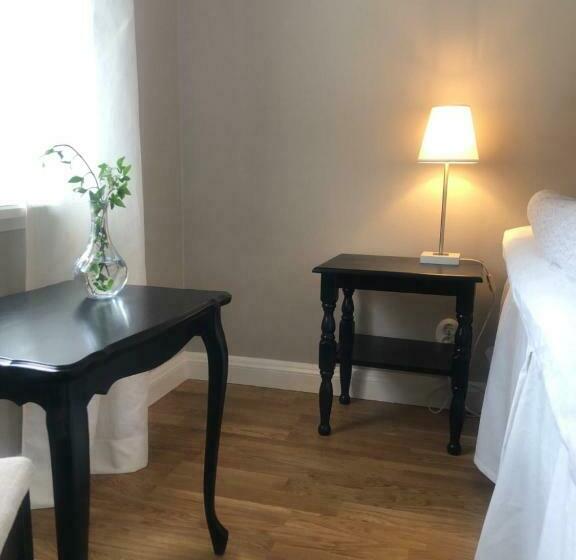 Номер Стандарт, ångbåten New Buildt Double Rooms In The Center Of Gränna With Separate Entrance