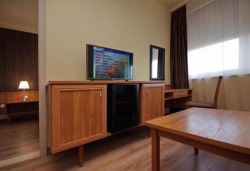 Superior Familjerum, Aqua