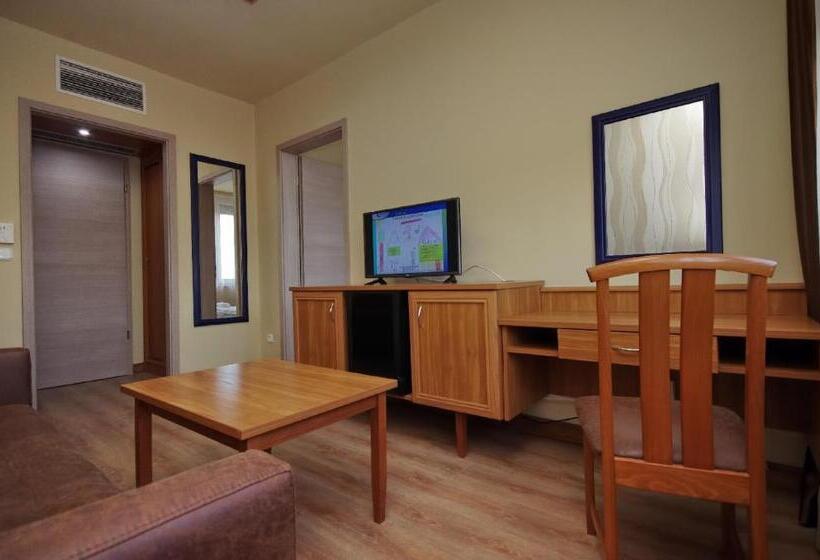 Superior Familjerum, Aqua