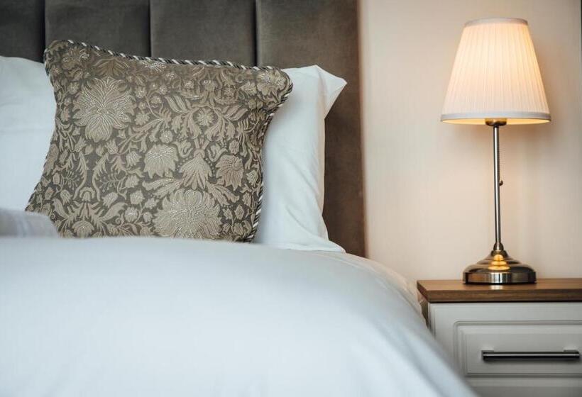 Номер Стандарт Вид на Сад, Carmel House