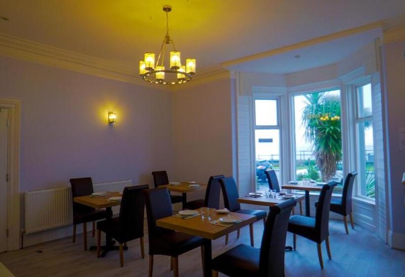 Номер Стандарт Вид на Сад, Carmel House