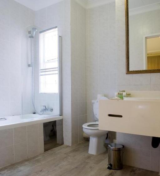 Quarto Standard Casa de Banho Partilhada, Cedarwoods Of Sandton