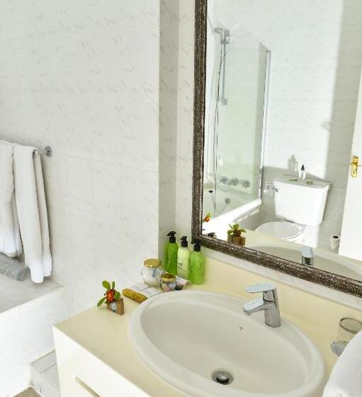 Quarto Standard Casa de Banho Partilhada, Cedarwoods Of Sandton