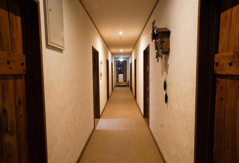 マウンテンビュースタンダードルーム, Country Inn Milky House