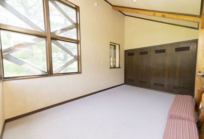 Дом 1 Спальня, Country Inn Milky House