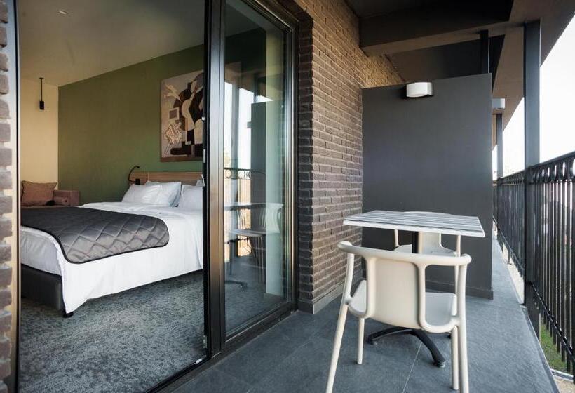 Superior studio with balcony, Forum Garni