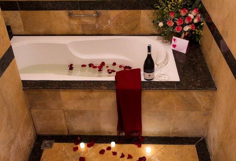 Deluxe Room, Ninh Binh Legend