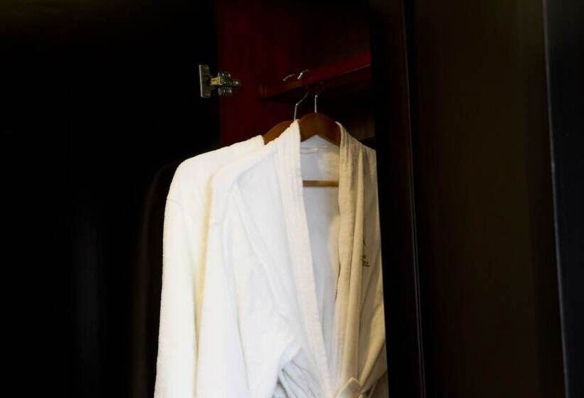 Suite, Ninh Binh Legend