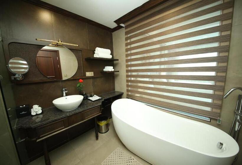 Deluxe Room, Ninh Binh Legend