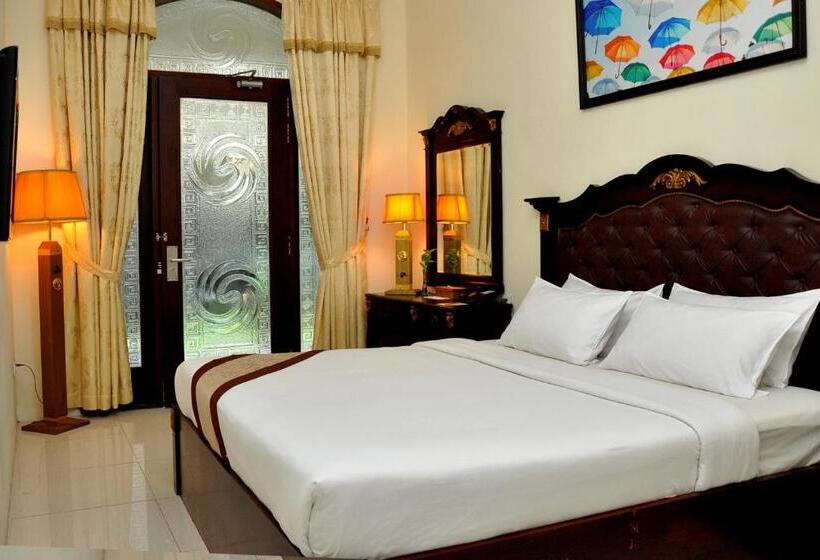חדר דלוקס, The Grand Palace Hotel Malang