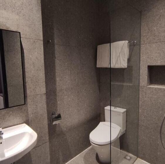 חדר דלוקס, The Grand Palace Hotel Malang