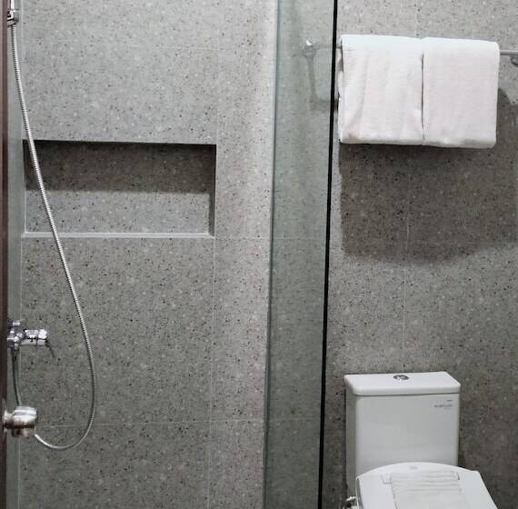 חדר סופריור, The Grand Palace Hotel Malang