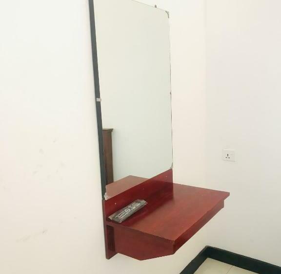 デラックストリプルルーム, Ganthera Kataragama