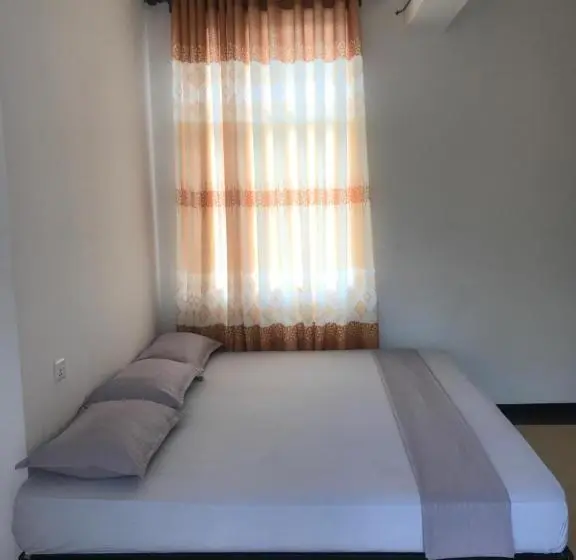Perhehuone, Ganthera Kataragama