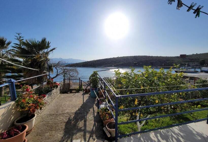 Triple Room Sea View, Guesthouse Shpetim