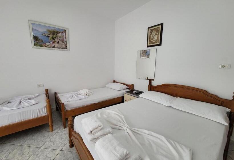 景色の見えるスタンダード４人部屋, Guesthouse Shpetim
