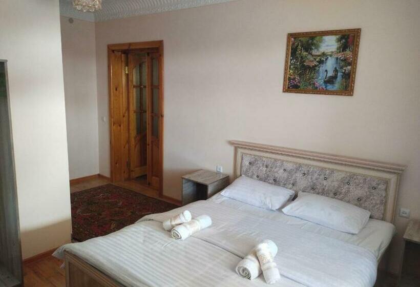 スタンダードルーム, Sulton Sayyor