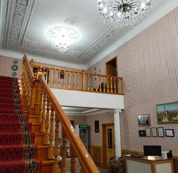 ファミリールーム, Sulton Sayyor