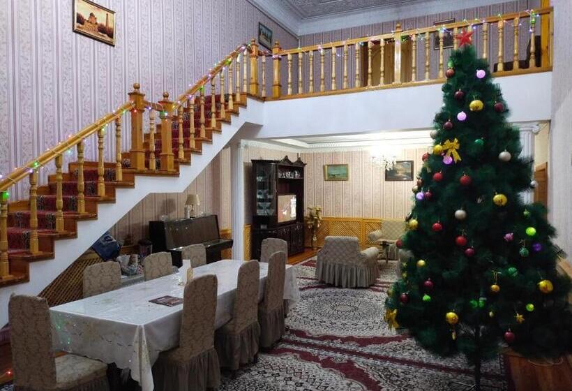 スタンダードトリプルルーム, Sulton Sayyor