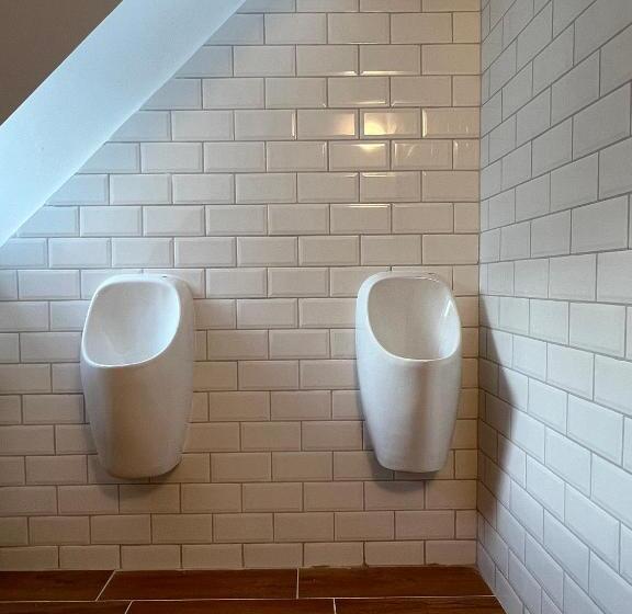 اتاق استاندارد سه نفره, Erjavčeva Mountain Hut At Vršič Pass