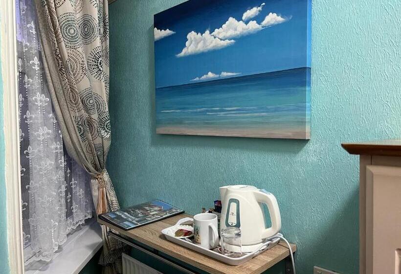 חדר בסיסי, B&b Near The Sea