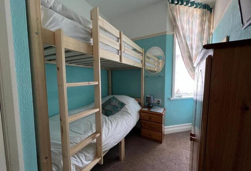 חדר בסיסי, B&b Near The Sea