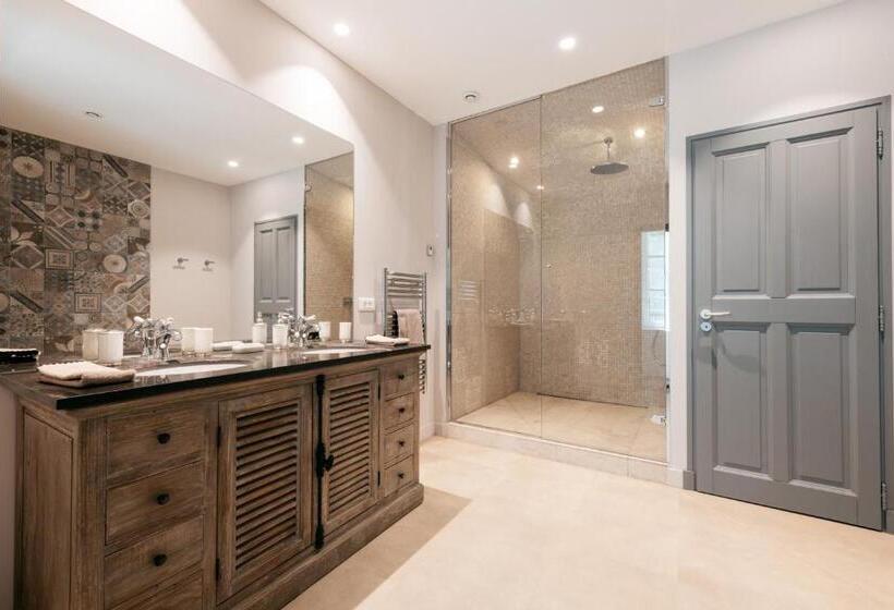 جناح سوبيريور, Domaine Perréal Chambres D Hôtes