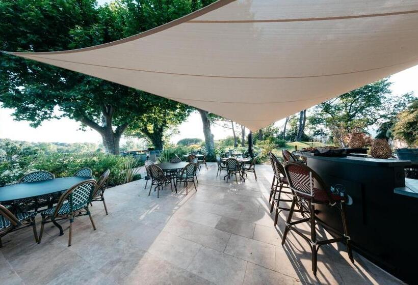 جناح عائلي, Domaine Perréal Chambres D Hôtes