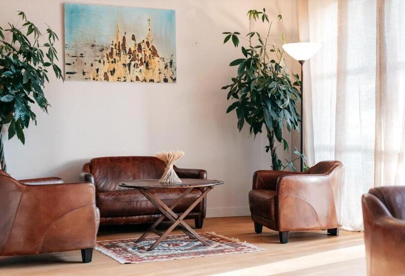 جناح عائلي, Domaine Perréal Chambres D Hôtes