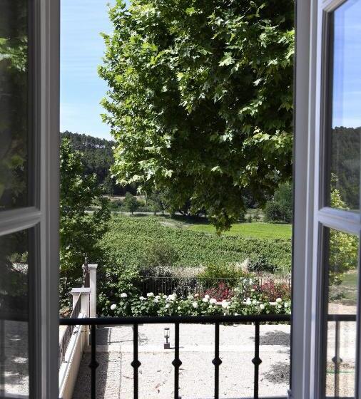 غرفة كومفورت ثلاثية, Domaine Perréal Chambres D Hôtes