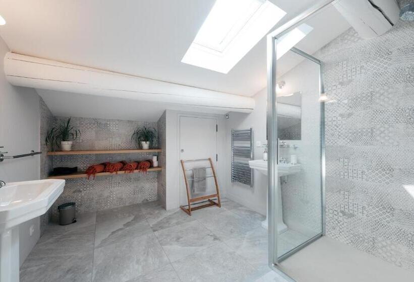 جناح, Domaine Perréal Chambres D Hôtes