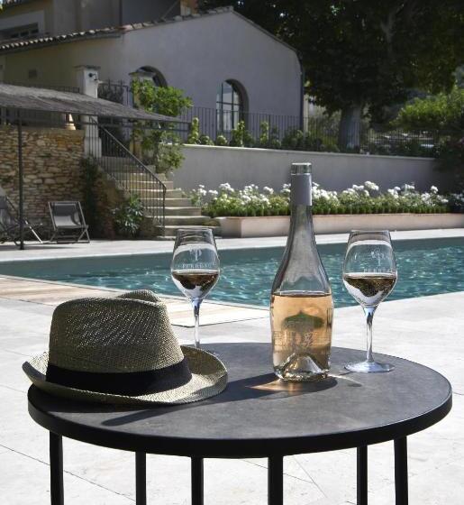 جناح عائلي, Domaine Perréal Chambres D Hôtes