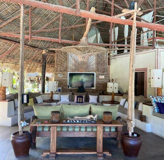 اتاق لوکس, Lions  Luxury Eco Resort & Spa