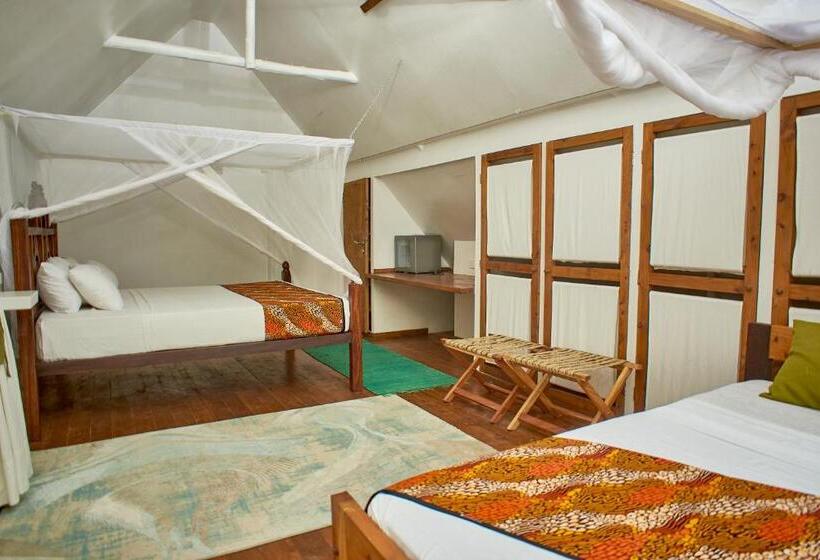 سوییت, Lions  Luxury Eco Resort & Spa