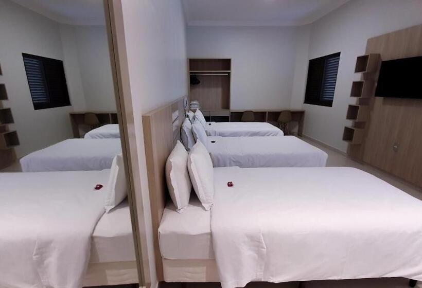 חדר סטנדרט לשלושה, Good Stone Curvelo