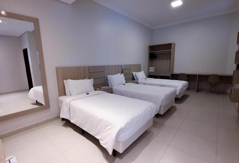 חדר סטנדרט לשלושה, Good Stone Curvelo