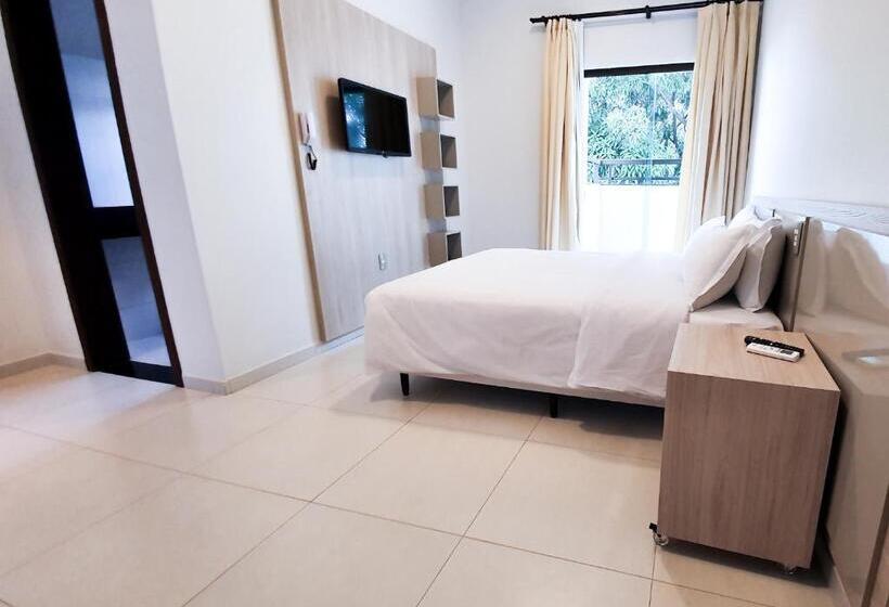 דירת חדר סופריור, Good Stone Curvelo