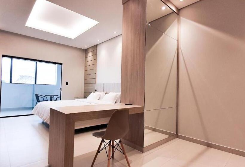 דירת חדר דלוקס, Good Stone Curvelo