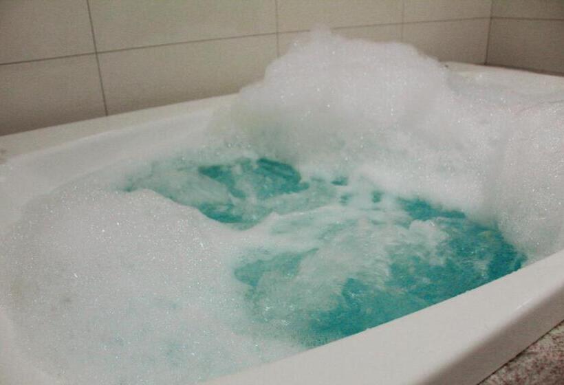 דירת חדר דלוקס, Good Stone Curvelo