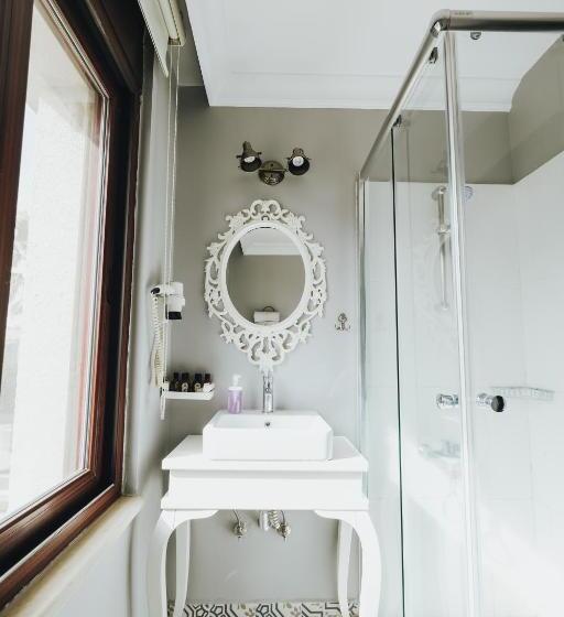 غرفة ديلوكس, Muup Alaçatı