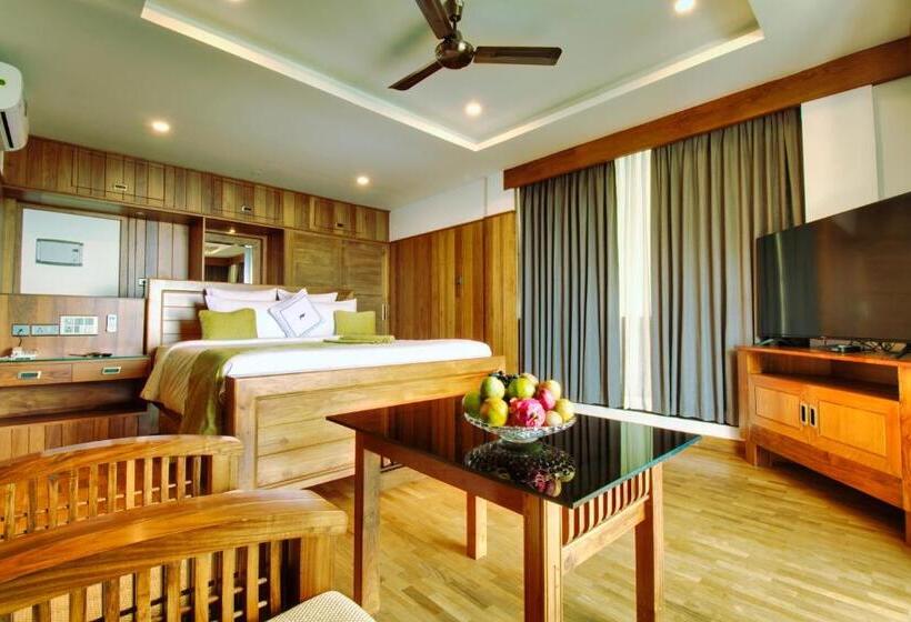 اتاق لوکس, Chandys Drizzle Drops   Munnar Top Station