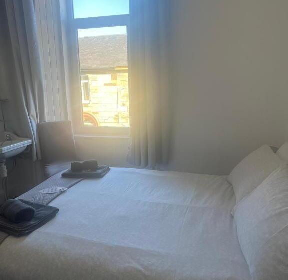 اتاق استاندارد, Dunarle Guesthouse