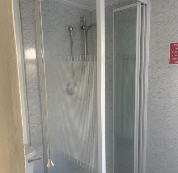 اتاق استاندارد یک تخته با سرویس بهداشتی مشترک, Dunarle Guesthouse