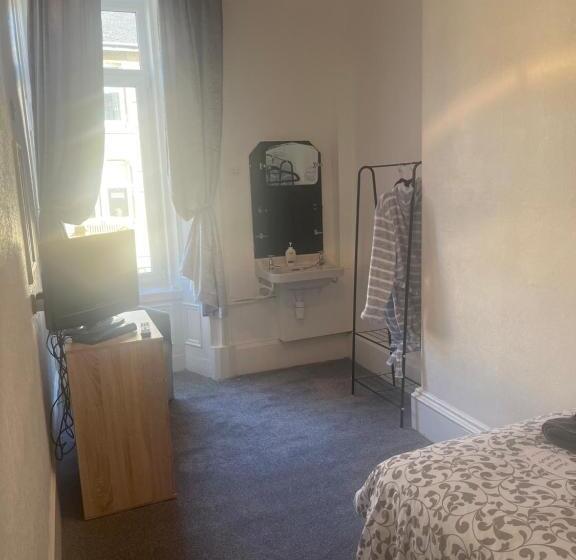 اتاق استاندارد یک تخته با سرویس بهداشتی مشترک, Dunarle Guesthouse