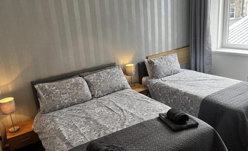 اتاق استاندارد سه نفره, Dunarle Guesthouse