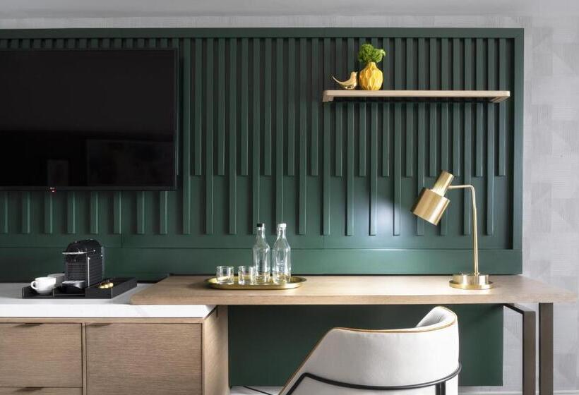 اتاق استاندارد با تخت دو نفره بزرگ, Voco Chicago Downtown, An Ihg