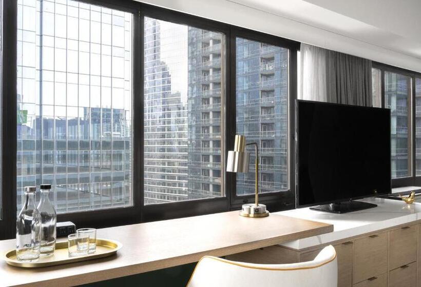 اتاق استاندارد با تخت بزرگ, Voco Chicago Downtown, An Ihg