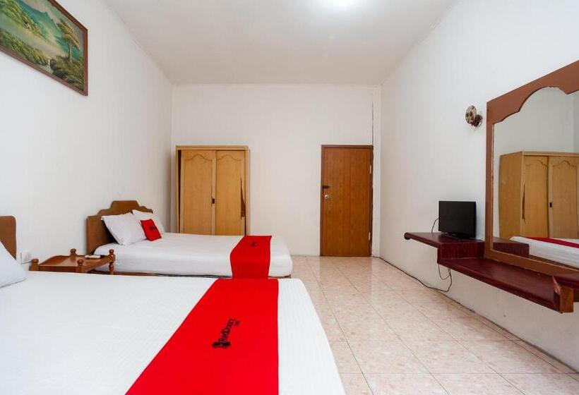 Családi Szoba, Reddoorz @ Jalan Jendral Sudirman Jambi 2