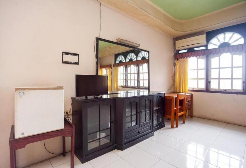 Lakosztály, Reddoorz @ Jalan Jendral Sudirman Jambi 2